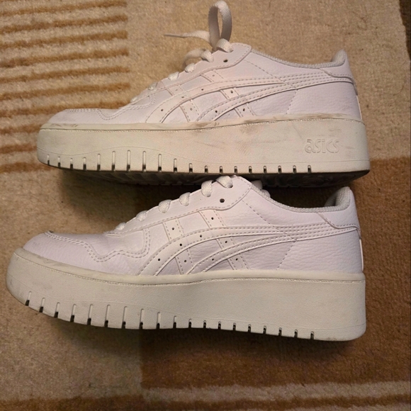 Asics Shoes - Picture 1 of 7